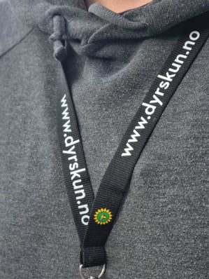 Bånd rundt halsen Dyrskuen logo