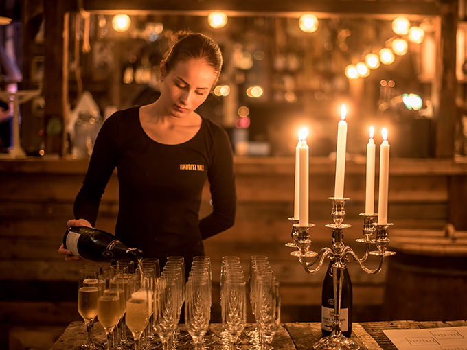 Haubitz Hall tenker på lokalet sitt som en scene